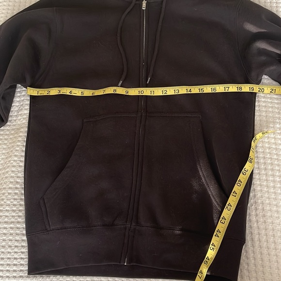 Young Men Street-ware Heavyweight Zipped Fleece Hoodie with Drawstrings. Size S. - Picture 6 of 6